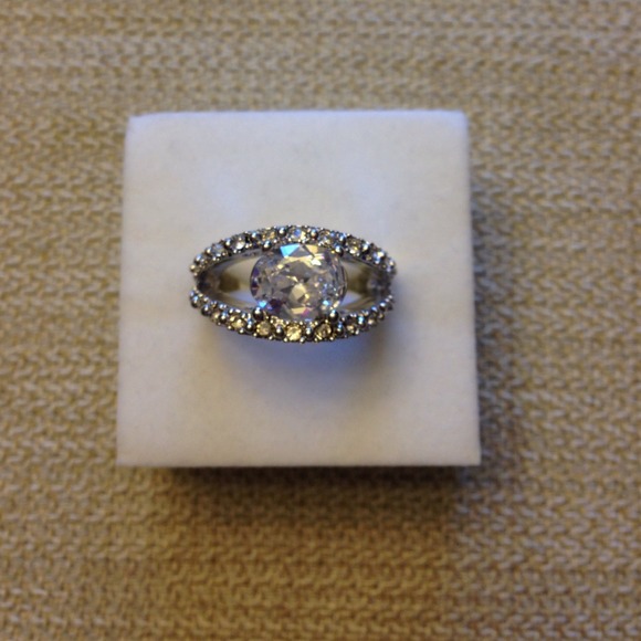 🆕 1.2ct Over Under Engagement Ring - Picture 3 of 4