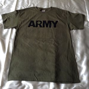 T-Shirt New without tag