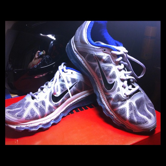 Womens Nike Sz 6.5y/8 womens..Bundle for Sully5..