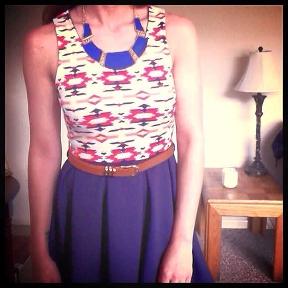 SOLD OUT🚫Coral & Navy Skater Dress🚫 - Picture 2 of 3