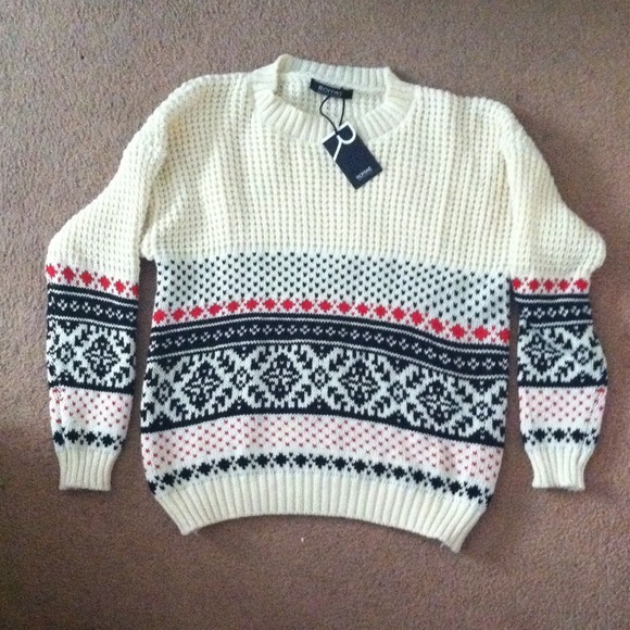 Sweaters - cable knit sweater