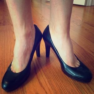 Black Bandolino Pumps