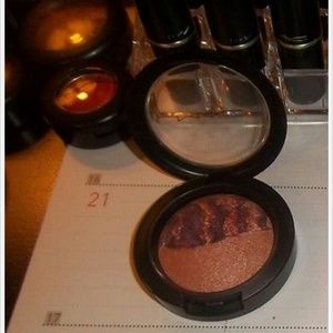 Mac earth to earth mineralized blush