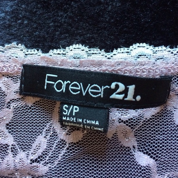 $7 SALE‼️Forever21 dusty pink lace long sleeve top - Picture 2 of 2