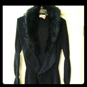 Long Black Sweater w/fur