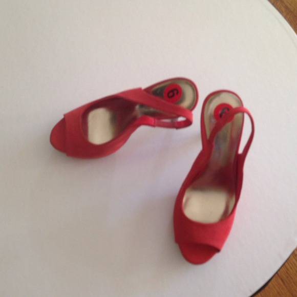 Sling back platform heel. WORN ONCE