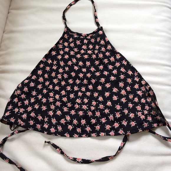 ❌SOLD❌Brandy Melville Rose Halter
