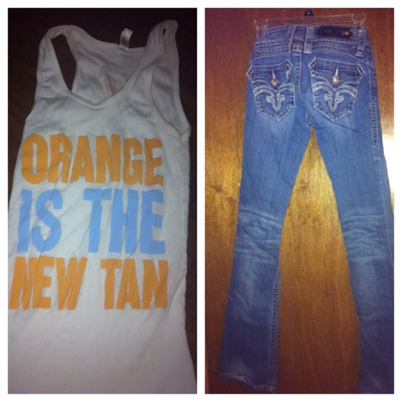 Hooters tank and rocks. Bundle & trade