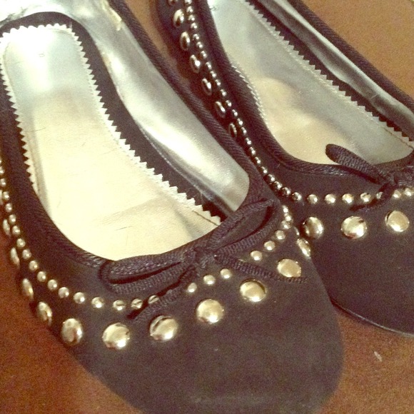 Silver dazzled black shoes