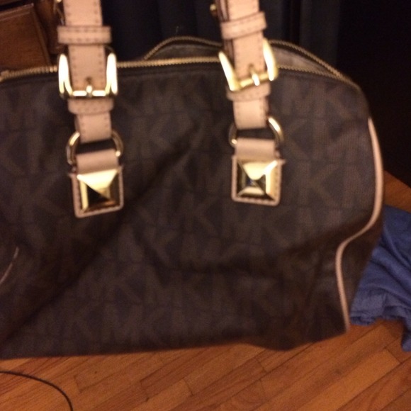 Authentic michael kors purse