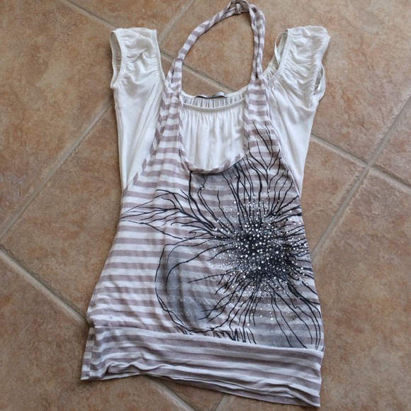 Papaya halter & cap sleeve top - Picture 2 of 3