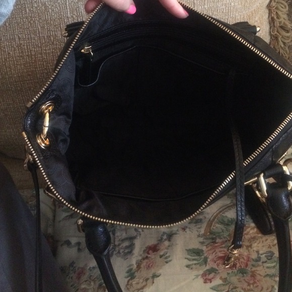 πPerfect for Fallπ Michael Kors McGraw Satchel - Picture 4 of 4