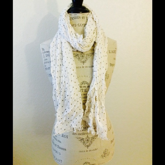 ❌Sold❌Polka dot scarf