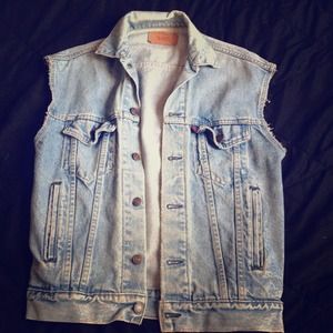 Vintage Levi's denim jacket