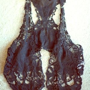 Black lace loose vest