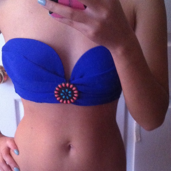 SOLD-Bikini Top - Picture 2 of 2