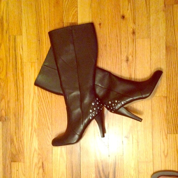 👢Gorgeous Black Studded Tall Boots👢