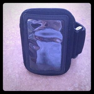 iPod/iPhone arm band