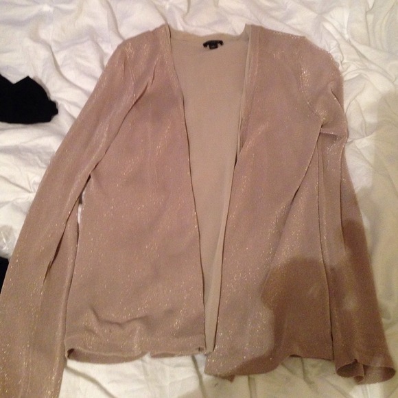 ⛔️Sold⛔️Gold cardigan