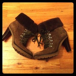 Via Spiga Green Military Style Booties