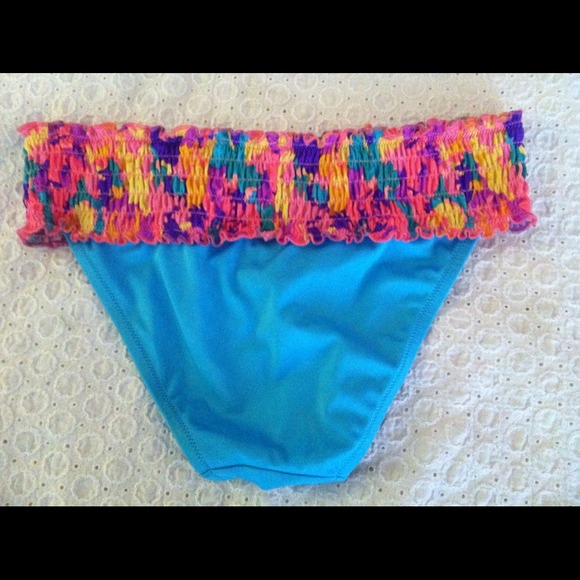 ❌❌Sold❌❌ - Picture 2 of 3