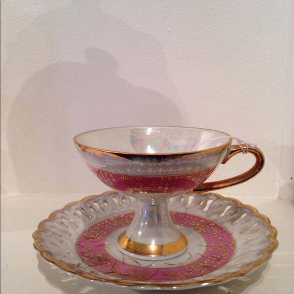 Tea cup & saucer