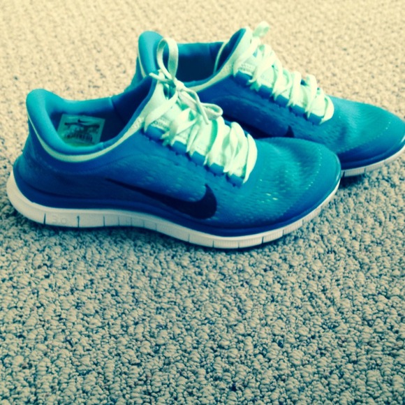 Aqua Blue Free Runners