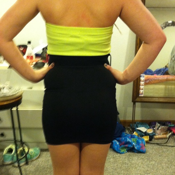 Party dress or homecoming dress - Picture 2 of 2