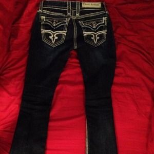 Rock revival jean. Boot cut.