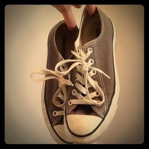 Gray Converse 🚫SOLD🚫