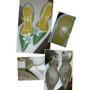 !!!Spring is coming!!!BCBG Slingback heels