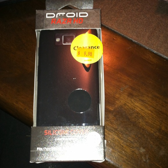 Droid Razr Silicon case  and protecting screen - Picture 3 of 3