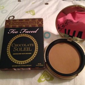 (Sold) too faced chocolate soleil bronzer