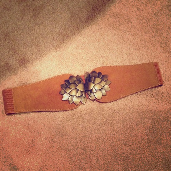 Flower waist belt