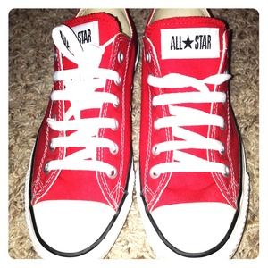 🚨RED ALL- STAR CONVERSE🚨