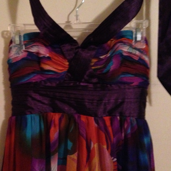 Floral dress never worn ❌sold❌ - Picture 2 of 4