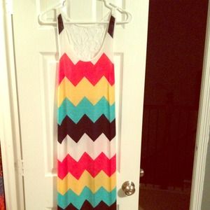 Chevron print maxi dress 🎀
