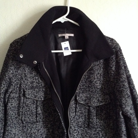 Gap Jacket - Picture 3 of 3