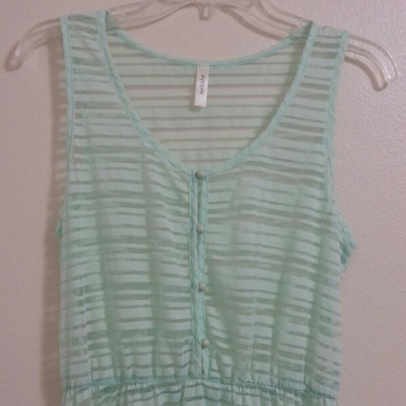 Hi-lo dress - Picture 2 of 3