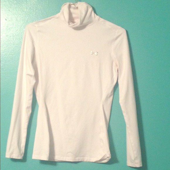 UnderArmour cold gear fitted white turtleneck Med