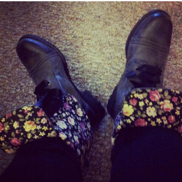 Combat boots
