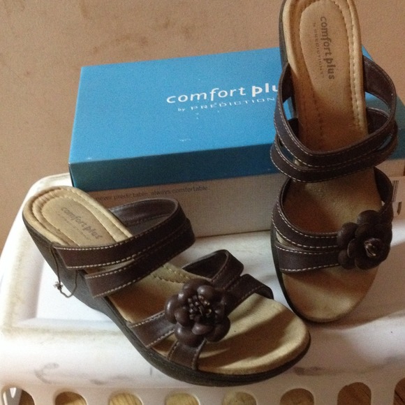 Comfort Plus wedge sandles