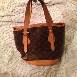 Great Bucket LV Purse💝