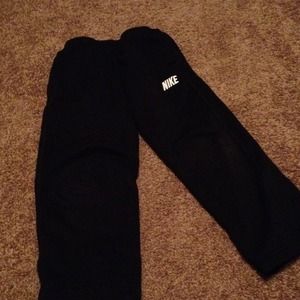 Boys black Nike sweats
