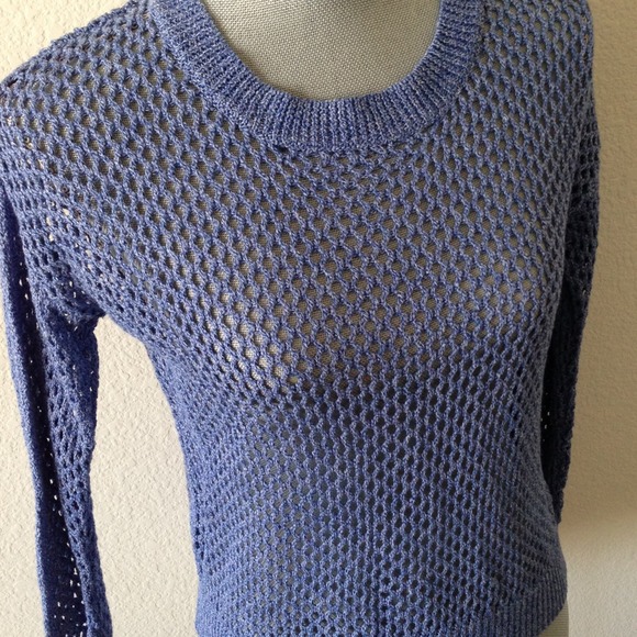 Nameless Sweater - Picture 3 of 3