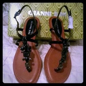 Gianni Bini black sandals