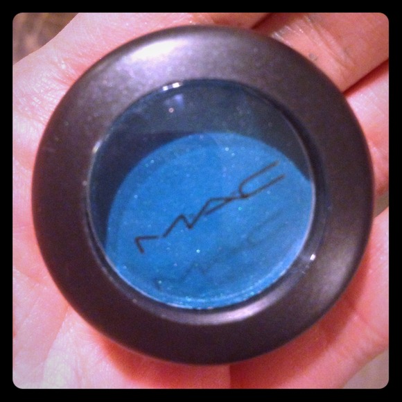 MAC Cool Heat Eyeshadow