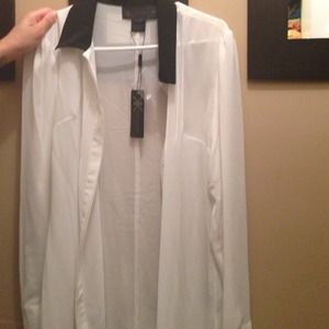 Kardashian Kollection waterfall front blousse