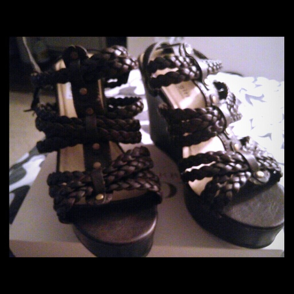 Steve Madden Wedges