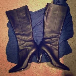 REDUCED! ❤️BCBG high black leather boots